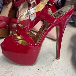 Chic Red Patent Leather Heels